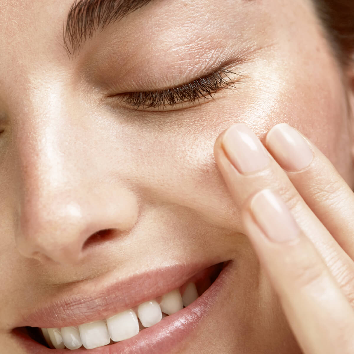 HUILE PRODIGIEUSE&reg; OR (ACEITE SECO PARA ROSTRO, CUERPO Y CABELLO CON BRILLOS DORADOS)